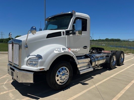 Truck Thumbnail 3