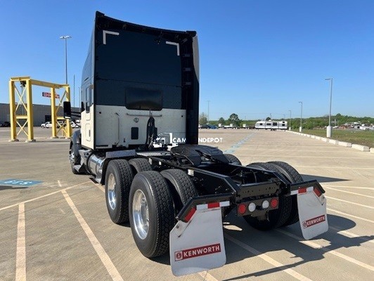 Truck Thumbnail 4