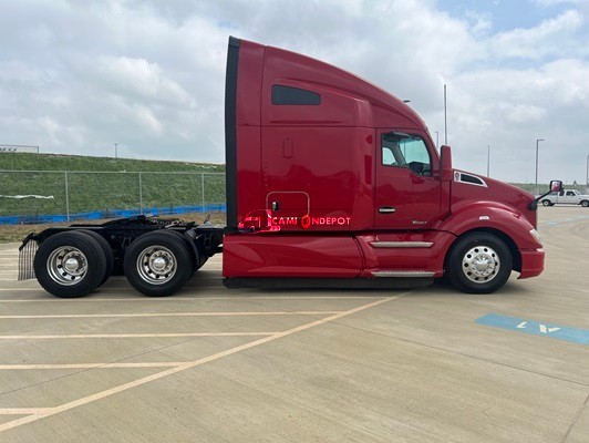 Truck Thumbnail 2