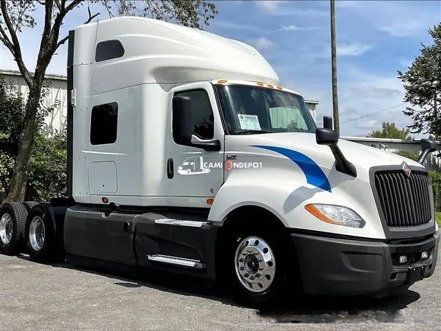 Truck