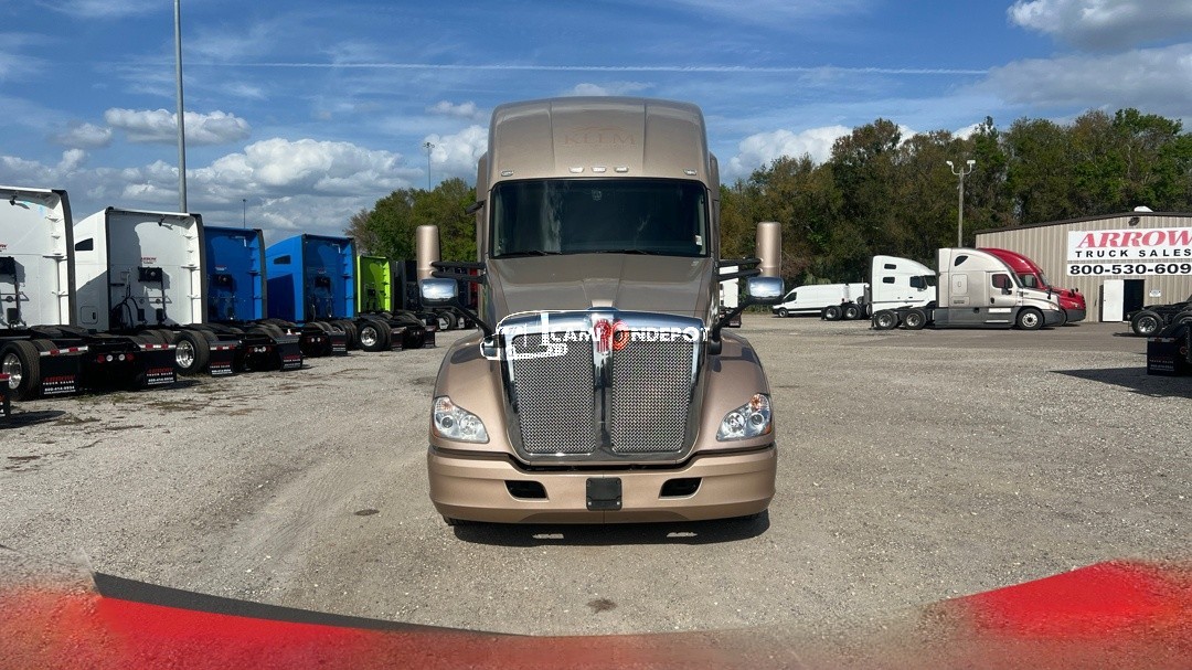 Truck Thumbnail 2