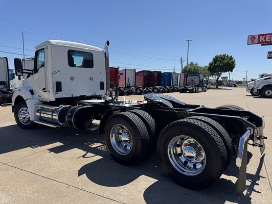Truck Thumbnail 4