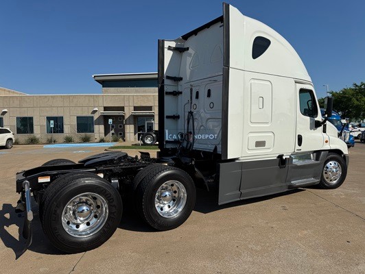 Truck Thumbnail 2