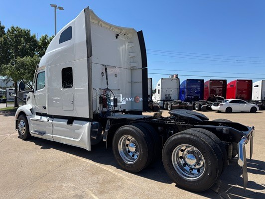 Truck Thumbnail 4