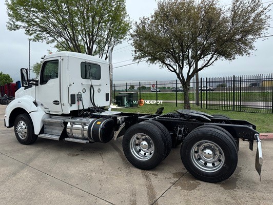 Truck Thumbnail 4
