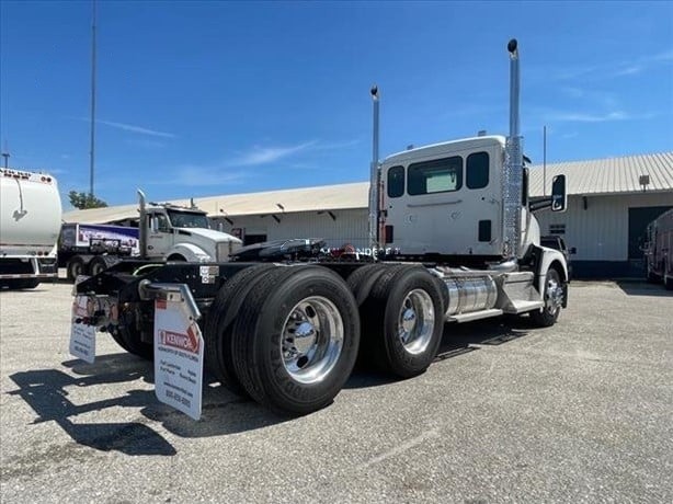Truck Thumbnail 4