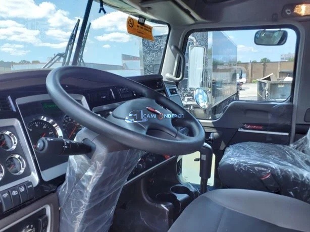 Truck Thumbnail 6