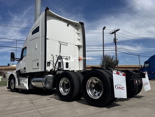 Truck Thumbnail 4