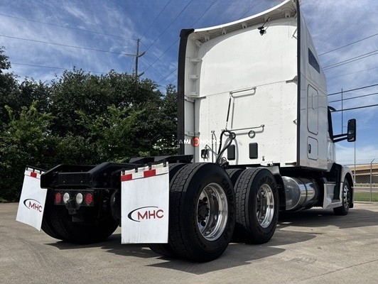 Truck Thumbnail 2