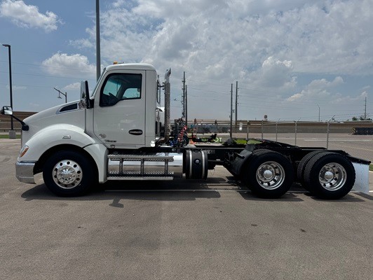 Truck Thumbnail 4