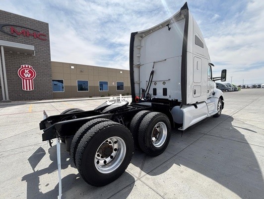 Truck Thumbnail 2