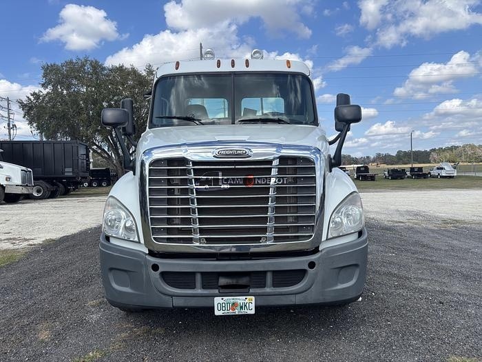 Truck Thumbnail 3