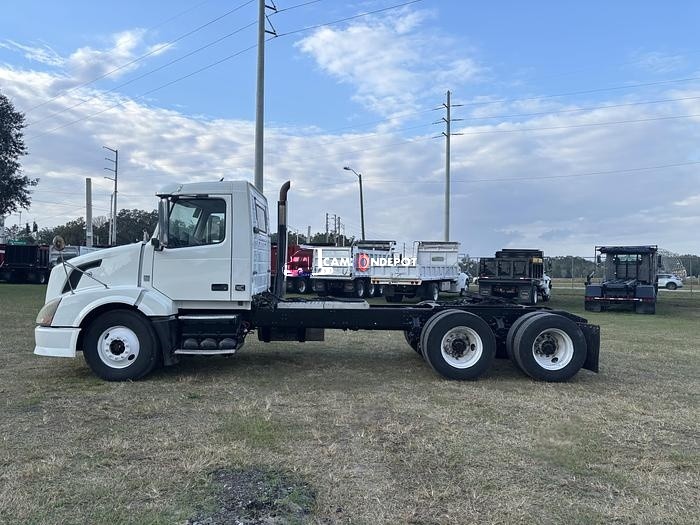Truck Thumbnail 3