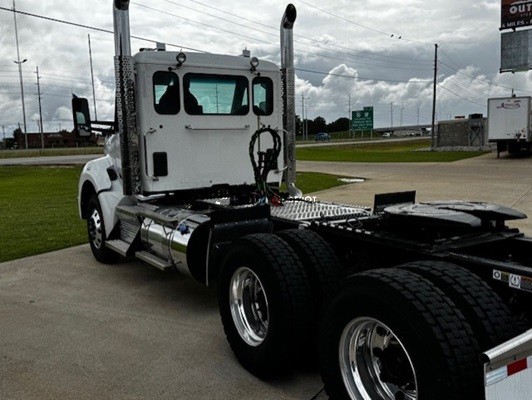 Truck Thumbnail 4