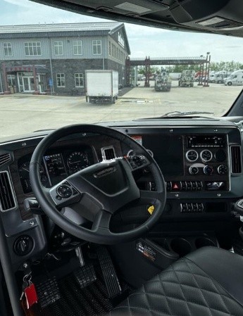 Truck Thumbnail 5