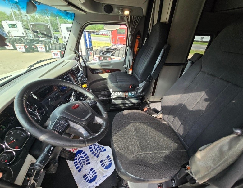 Truck Thumbnail 4