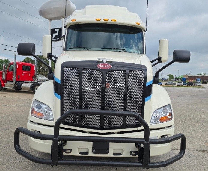 Truck Thumbnail 2