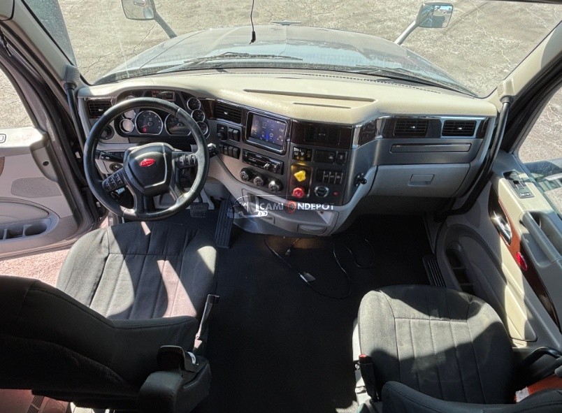 Truck Thumbnail 4