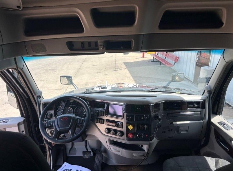 Truck Thumbnail 4