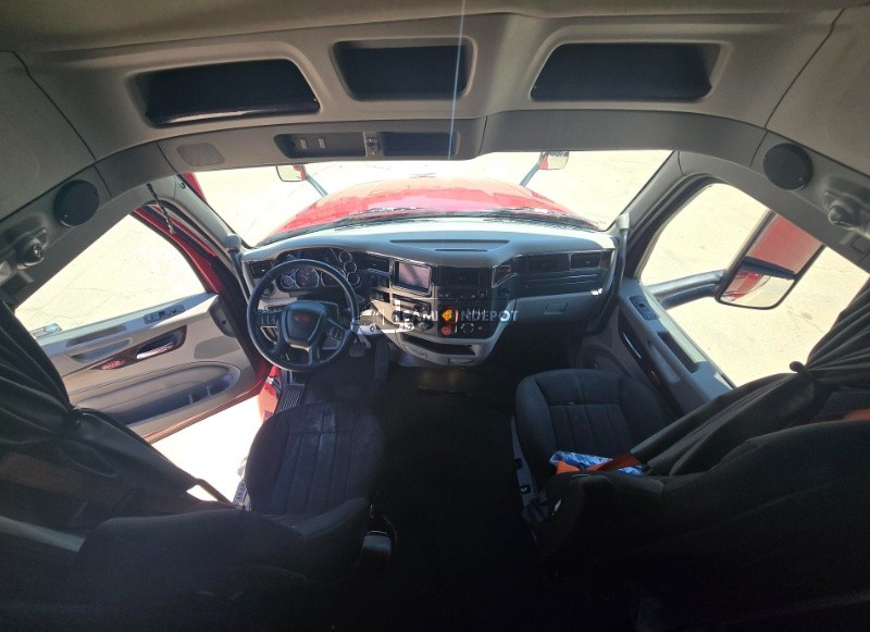 Truck Thumbnail 5