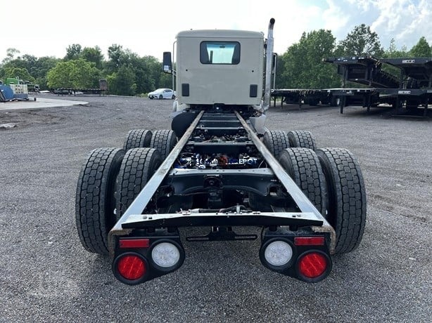Truck Thumbnail 5