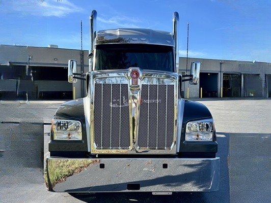 Truck Thumbnail 2