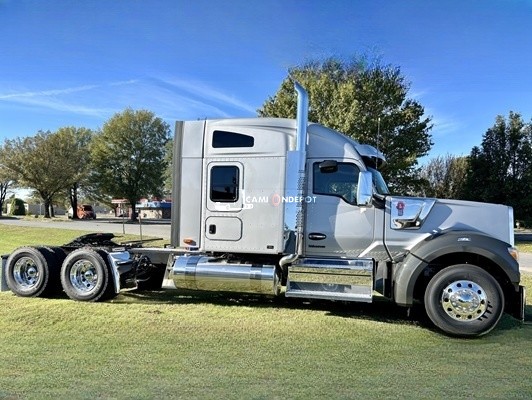 Truck Thumbnail 3