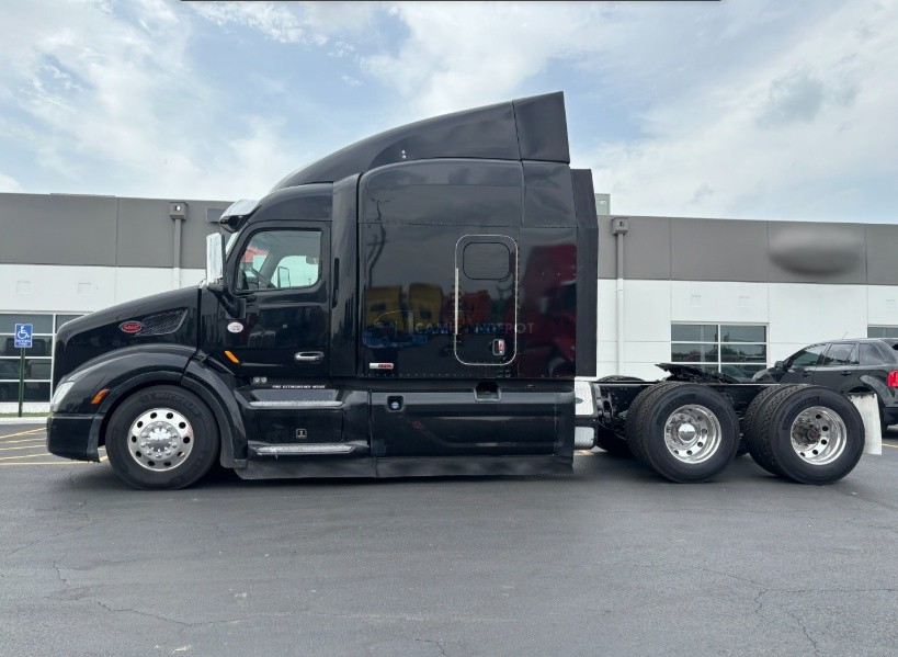 Truck Thumbnail 3