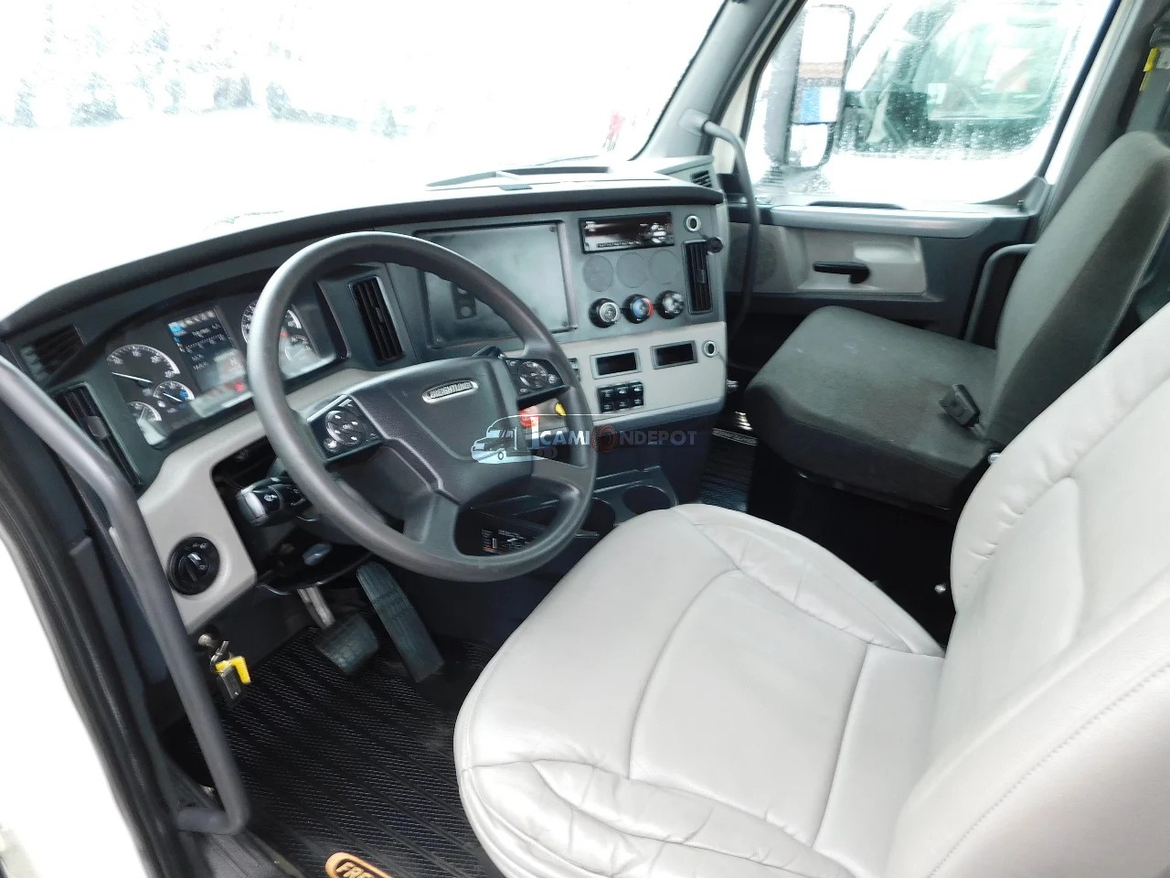 Truck Thumbnail 4