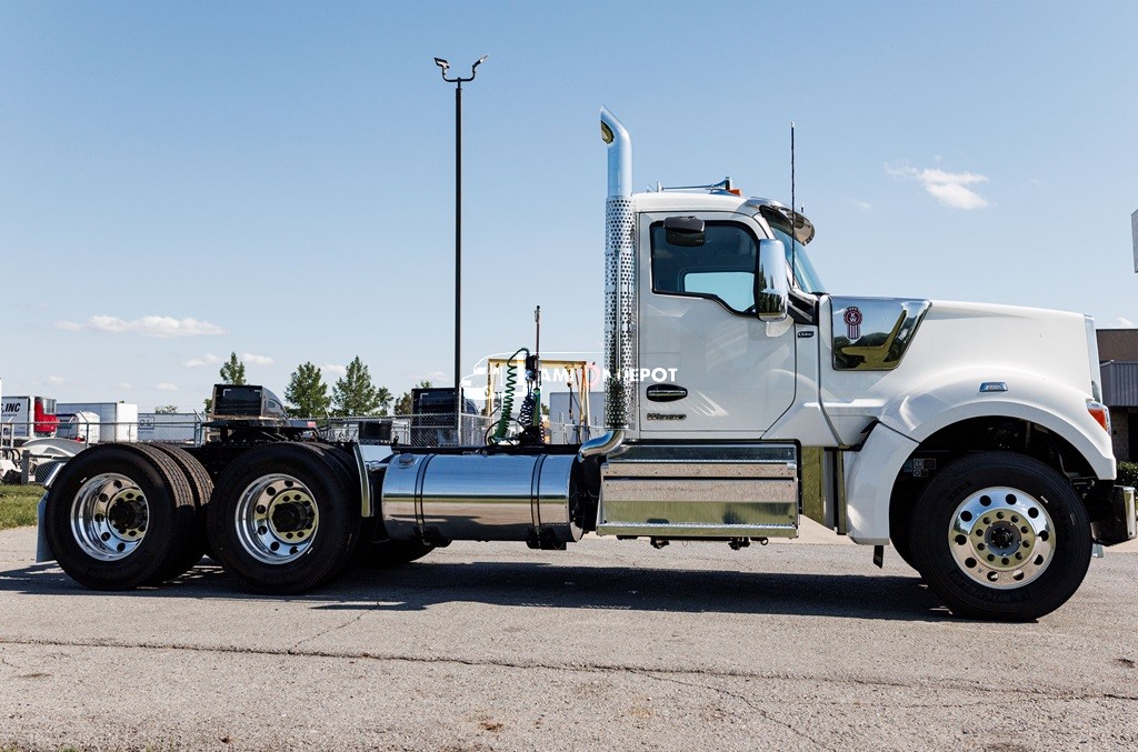 Truck Thumbnail 2