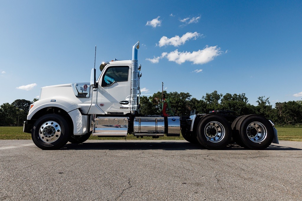 Truck Thumbnail 4