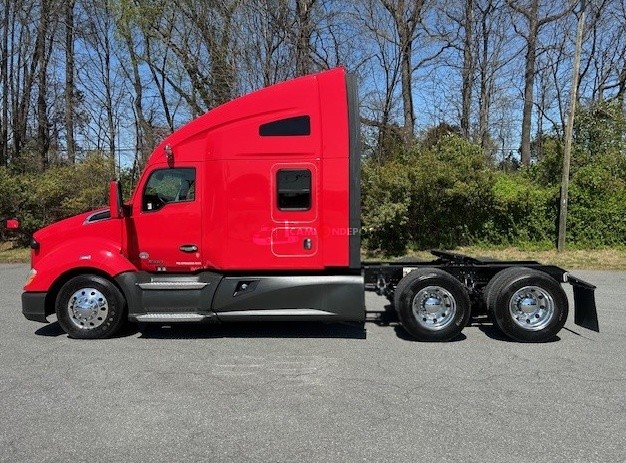 Truck Thumbnail 3