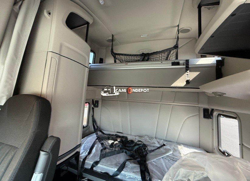 Truck Thumbnail 5
