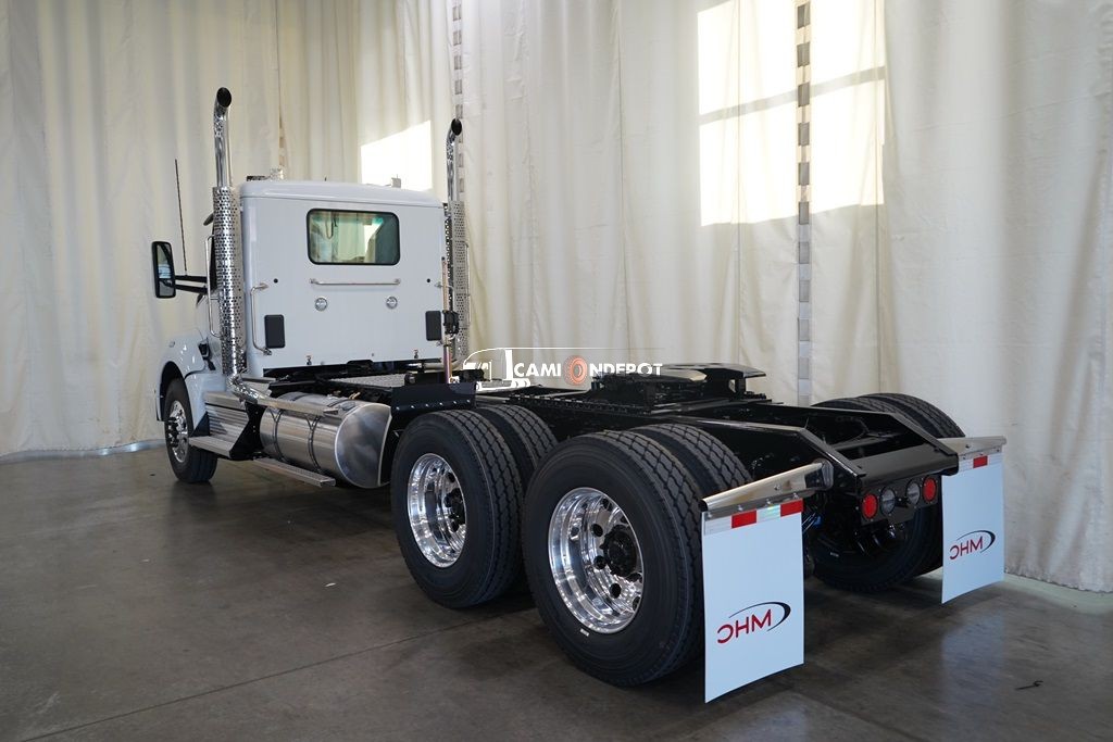 Truck Thumbnail 2