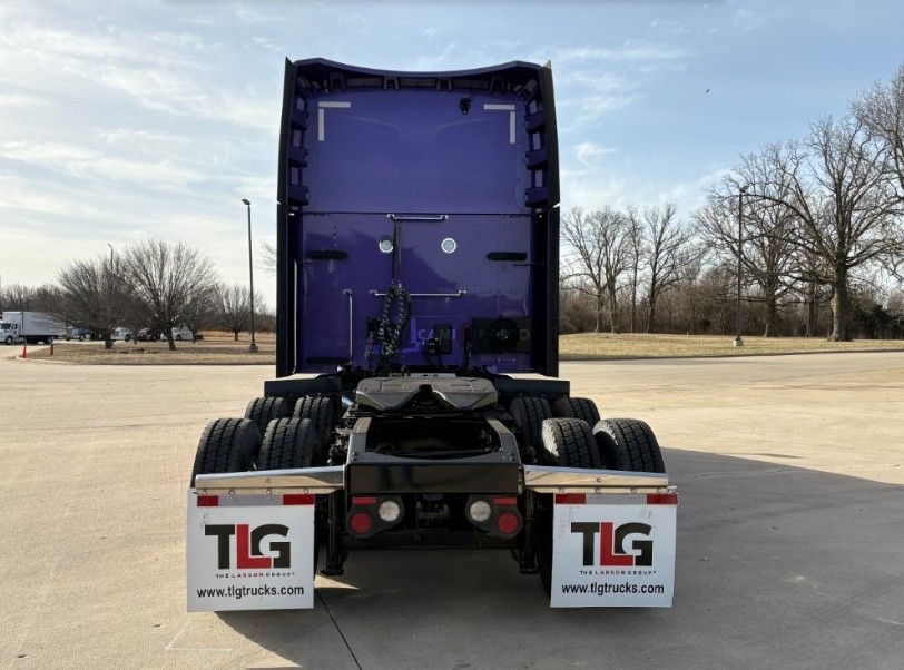 Truck Thumbnail 2