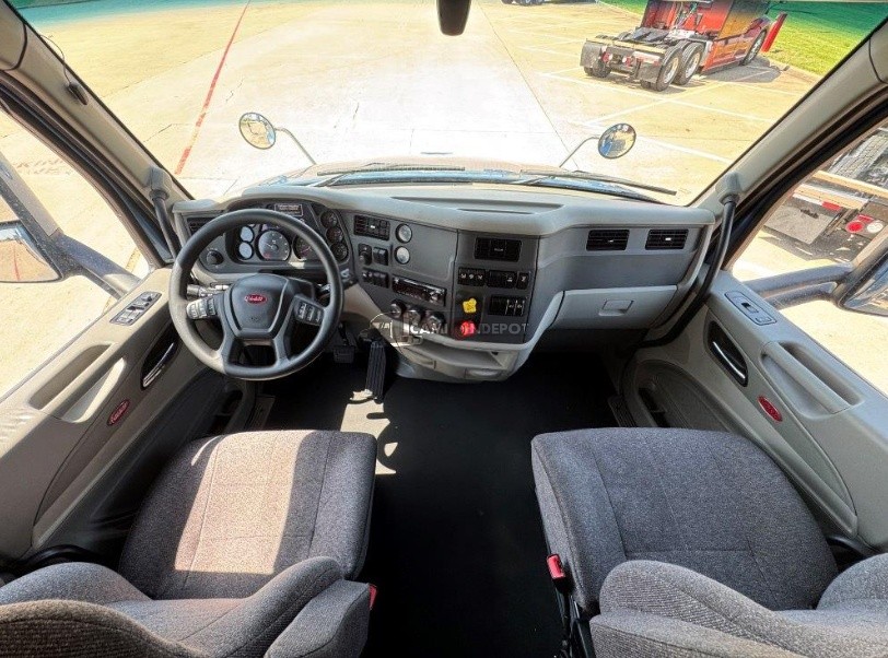 Truck Thumbnail 5