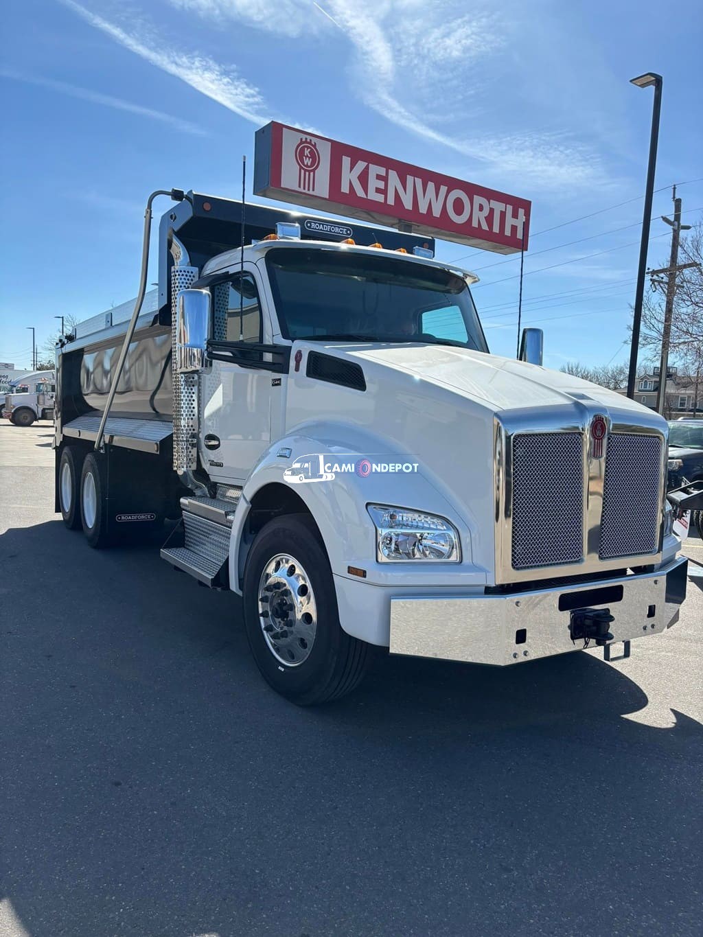 Truck Thumbnail 3