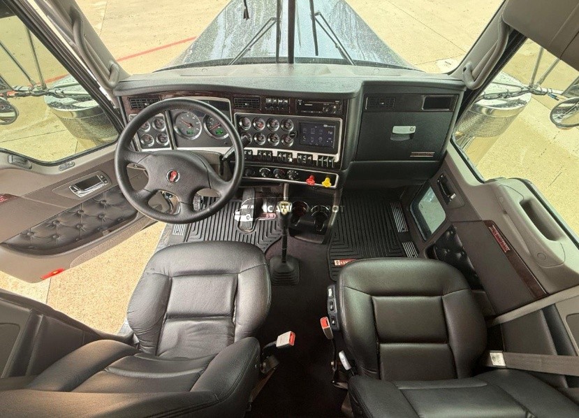 Truck Thumbnail 3