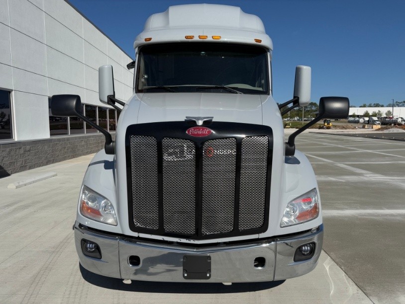 Truck Thumbnail 2