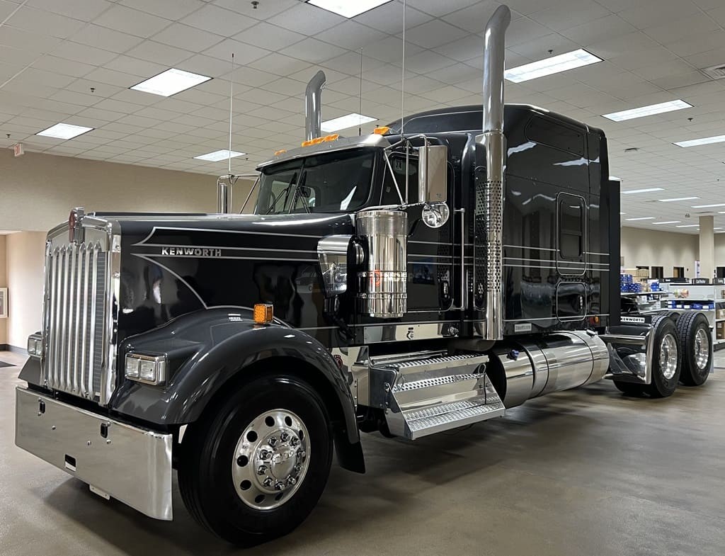 Truck Thumbnail 3