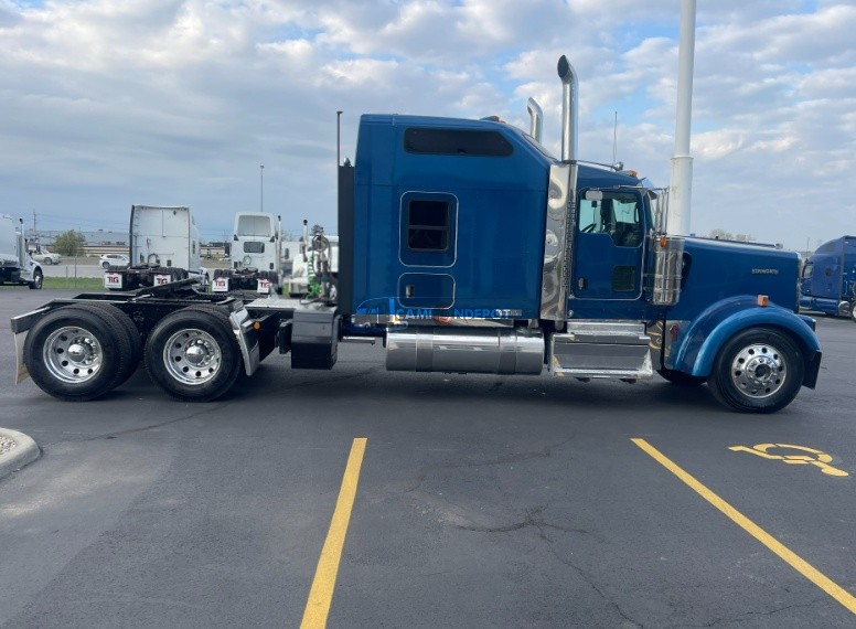 Truck Thumbnail 2