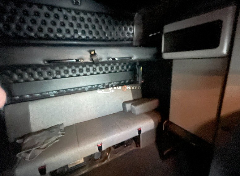 Truck Thumbnail 4