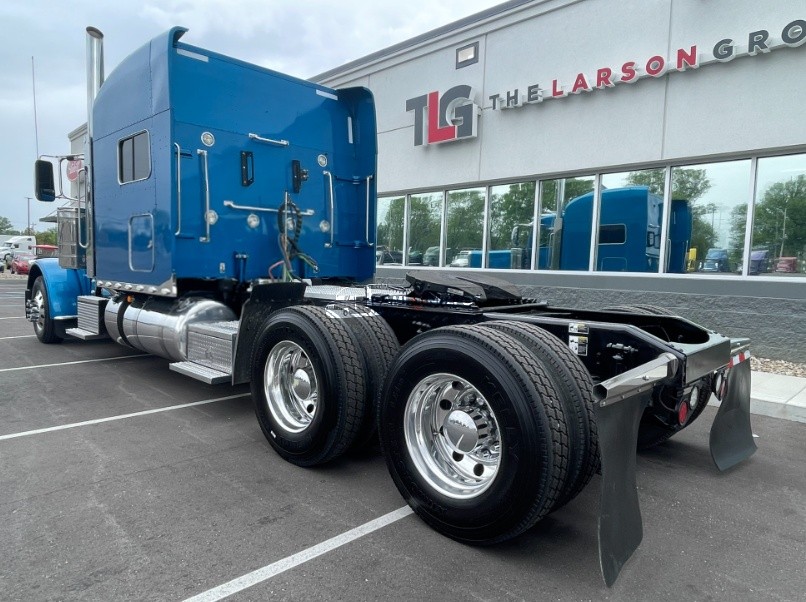Truck Thumbnail 3