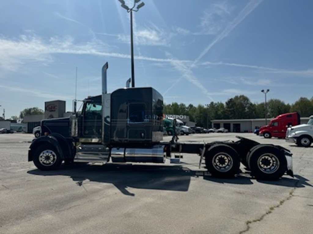 Truck Thumbnail 4
