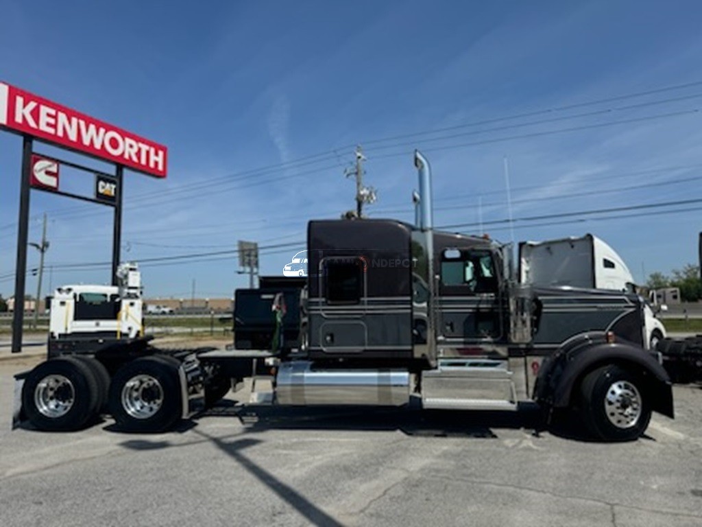 Truck Thumbnail 2