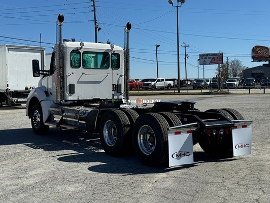 Truck Thumbnail 4