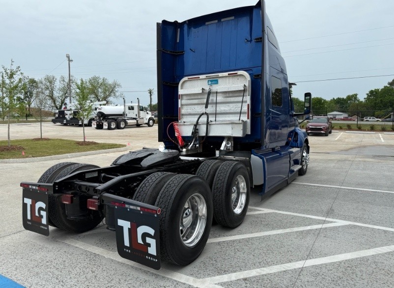 Truck Thumbnail 4