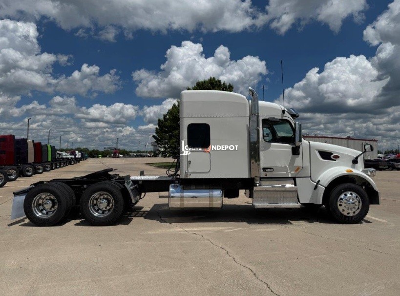 Truck Thumbnail 3