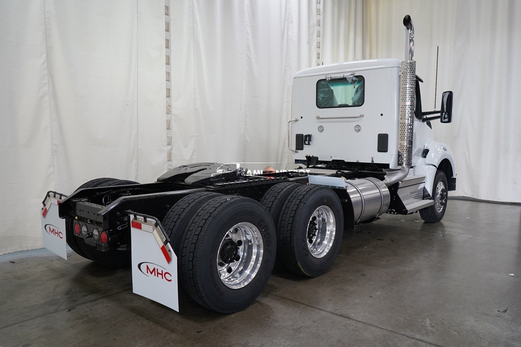 Truck Thumbnail 3