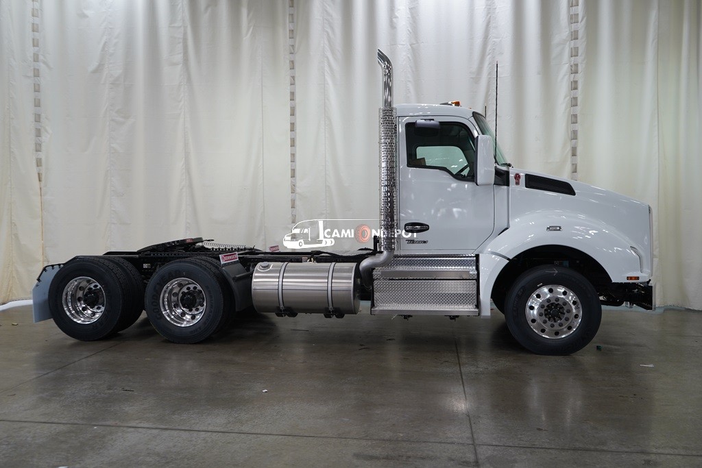 Truck Thumbnail 2